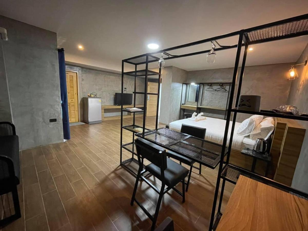 Rabbit Hotel Phimai Exterior foto